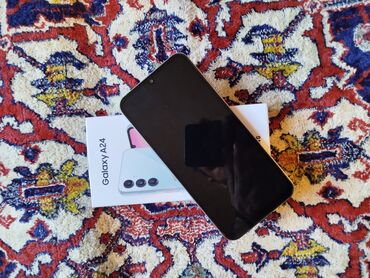 5 ilə samsung galaxy almaq: Samsung Galaxy A24 4G, 128 GB, rəng - Gümüşü, Barmaq izi