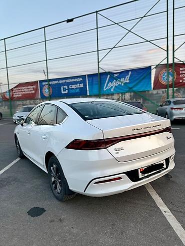 byd xia: BYD Qin: 2021 г., Электромобиль, Седан — 4