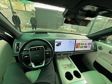 Lixiang: Lixiang L9: 2023 г., Автомат, Электромобиль, Кроссовер — 9