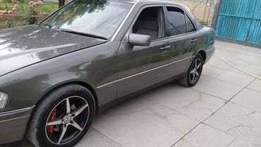 mp3 б у: Mercedes-Benz 220: 1994 г., Автомат, Бензин, Седан