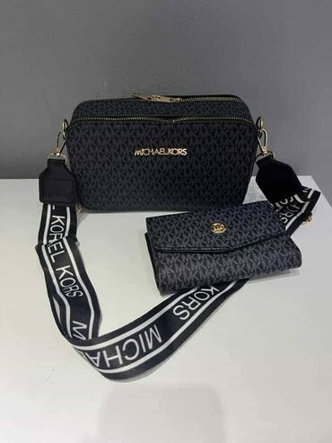 Torbe: Michael Kors torba NOVO

Novo
Replika

fb Moja Kupovina 1 — 14