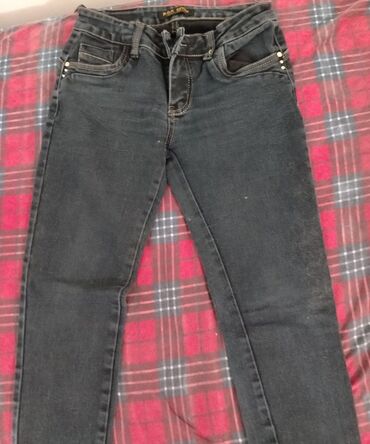 guess jeans karirane pamuk: Farmerke
Nisu nošene ni jednom
Broj 29
Cena 900 din