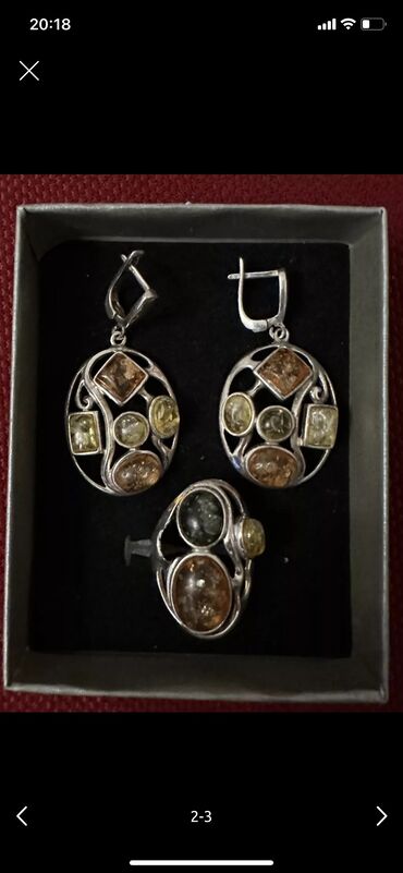 обручальное кольцо серебро: Продается набор из янтаря. Серебро 925 пробы. Кольцо размер 18