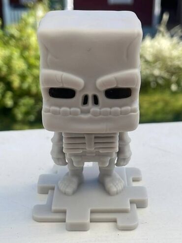 ağ uşaq krosovkaları: McDonalds oyuncağı, Minecraft seriyasından Skelet
