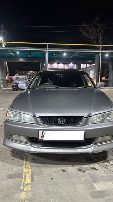 купить авто в кредит без первоначального взноса: Honda Accord: 1998 г., 1.8 л, Автомат, Бензин, Седан