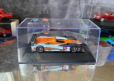 Avtomobil modelləri: Коллекционная модель Aston Martin AMR-One #7 Gulf Team LeMans 2011 — 8