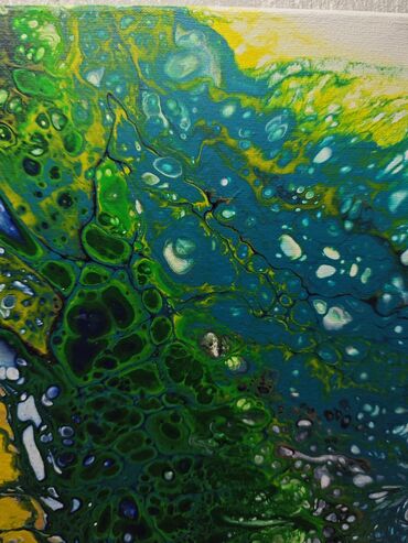 Şəkillər, tablolar: Yaşıl, sarı və mavi çalarların axıcı şəkildə qarışdığı, müxtəlif — 3