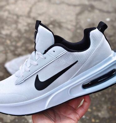 buzz zimske patike: Trainers, Nike, size - 45 at lalafo.rs buzz zimske patike: Trainers, Nike, size - 45