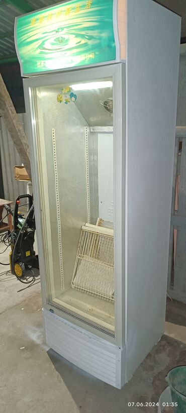 вертикальный витринный холодильник: Б/у