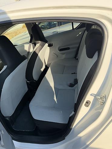 формула запчасти ош: Toyota Prius C: 2013 г., 1.5 л, Вариатор, Хэтчбэк — 5