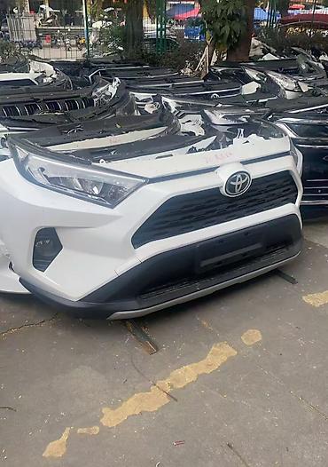 Бампер Toyota, Б/у, Оригинал