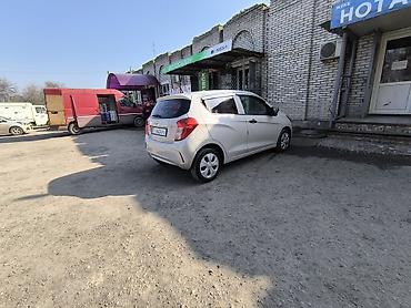 Chevrolet: Chevrolet Spark: 2017 г., 1 л, Автомат, Бензин, Хэтчбэк — 4