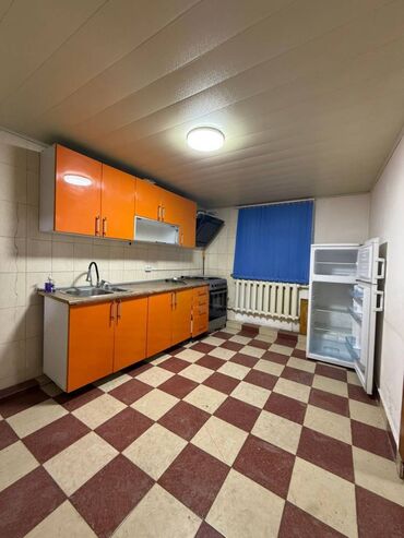 Долгосрочная аренда домов: 250 м², 6 комнат — 26