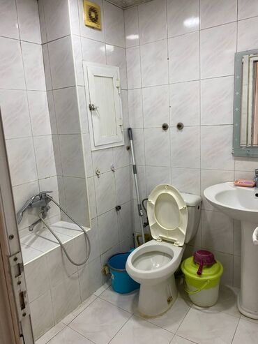 Uzunmüddətli kirayə mənzillər: Nəsimi rayonu Memar Əcəmi metrosunun yaxınlığında 5-çi mertebenin 4-cü — 10