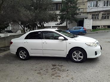 vozol az: Toyota Corolla: 1.8 l | 2011 il Sedan — 1