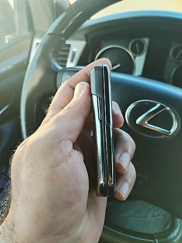 nokia 8800 sirocco satilir: Nokia 8 Sirocco, < 2 GB Memory Capacity, rəng - Bej, Düyməli — 5