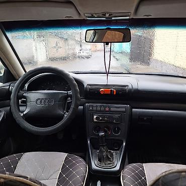 Audi: Audi A4: 1995 г., Седан — 4