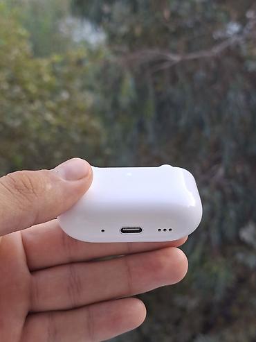 se pro: AirPods Pro 2 
hec bir problemi yoxdu
zaryatka yaxsi saxlayir — 1