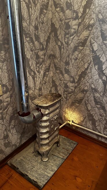 Otaqların uzunmüddətli kirayəsi: Merkezde 1 otaqli ev -da lalafo.az — 4 Otaqların uzunmüddətli kirayəsi: Merkezde 1 otaqli ev — 4