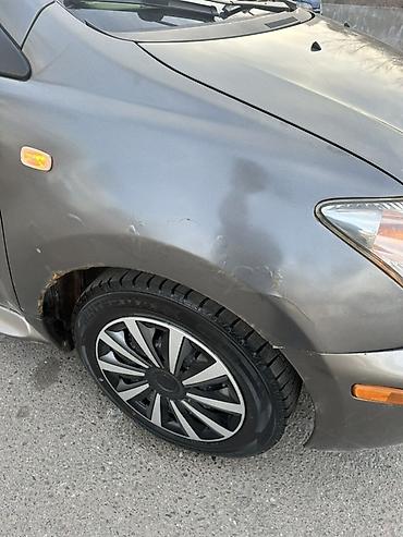 Toyota: Toyota ist: 2004 г., 1.5 л, Механика, Бензин, Хэтчбэк — 11