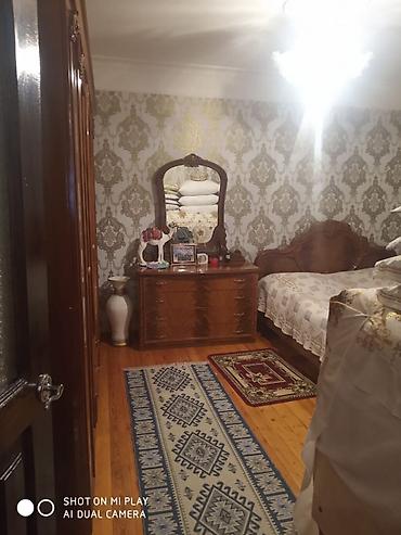 Həyət evləri və villaların satışı: 4 otaqlı, 4 kv. m, Orta təmir — 8