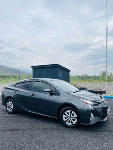 subaru legacy автомабил: Toyota Prius: 2017 г., 1.8 л, Автомат, Гибрид, Хэтчбэк