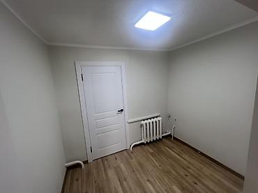 Продажа коттеджей и домов: 🏡 **Продается дом барачного типа с новым ремонтом в Бишкеке!** 📐 — 9