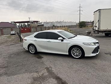 Toyota: Toyota Camry: 2019 г., 2.5 л, Гибрид, Седан — 4