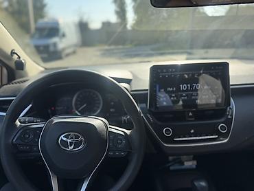 95: Toyota Corolla: 2021 г., 1.8 л, Вариатор, Гибрид, Седан — 8