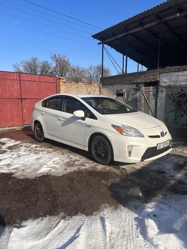 Toyota: Toyota Prius: 2015 г., 1.8 л, Вариатор, Бензин