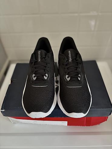 5500: Мужские кроссовки, 42.5, Reebok, Новый, цвет - Черный, Самовывоз, Платная доставка — 1