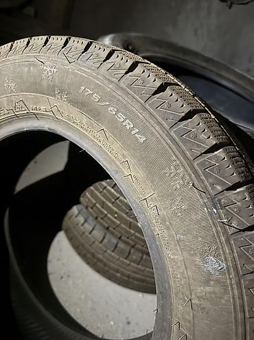 зимняя резина на 14: Зимние шины 175/65 R14 - Размер: 175/65 R14 (указан на боковине). - — 2