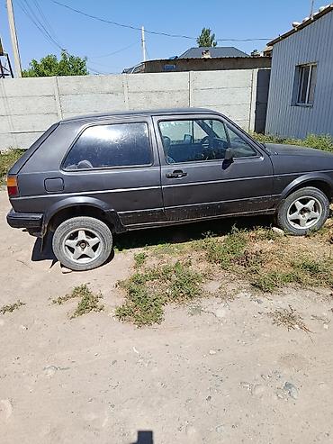 8: Volkswagen Passat: 1989 г., 1.8 л, Механика, Бензин, Универсал — 4