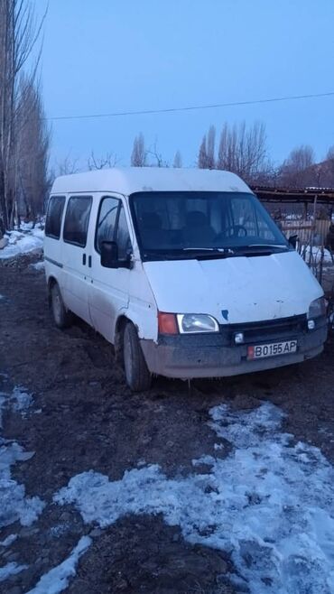 Ford: Ford Transit: 1992 г., 2 л, Механика, Бензин, Бус