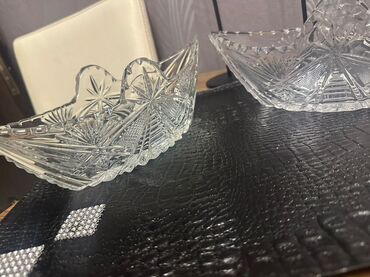 cerez qabı: Tort və şiriniyyat qabı, Şüşə