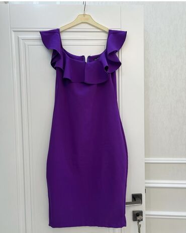 platya modelleri: Коктейльное платье, Миди, M (EU 38)