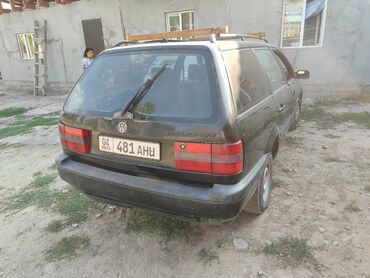 бампер фит ария: Volkswagen Passat: 1992 г., 1.8 л, Механика, Бензин, Универсал
