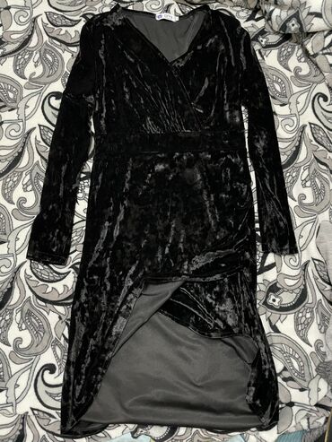 Повседневные платья: Желтое платье со шлейфом без лямок синие платье с драпировкой — 8