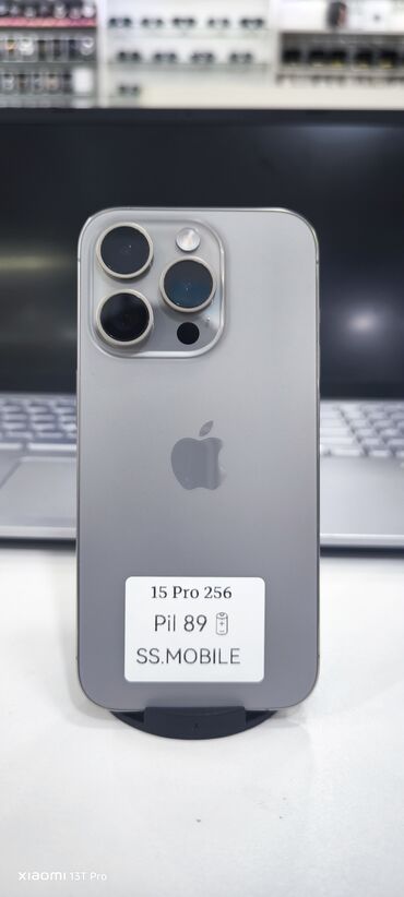 Apple iPhone: IPhone 15 Pro, 256 GB, Natural Titanium
