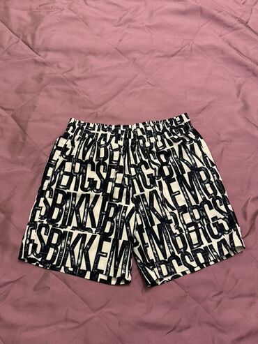 qaqa geyimi: Bikkembergs uşağ plavkisi - Model: qısa şort - Rəng/print: krem-ağ