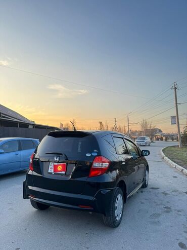 Honda: Honda Fit: 2011 г., 1.3 л, Автомат, Бензин, Хэтчбэк