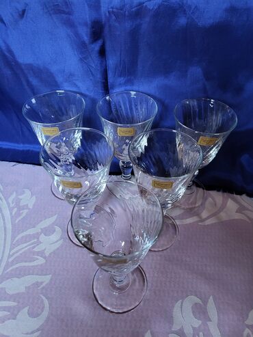 Čaše: Case nove,vintaz za vino francuske d'argues Luminarc. Case komada 6 na lalafo.rs — 12 Čaše: Case nove,vintaz za vino francuske d'argues Luminarc. Case komada 6 — 12