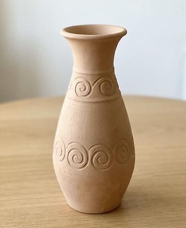 mini projektor: Bir vaza, Keramika — 1