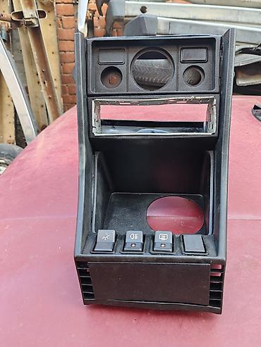 Auto osigurači: Srednja konzola Lada 2107 Riva,2104 Karavan br.3. Polovna, ocuvana — 11