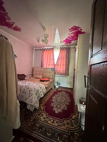 за неделю: Продаётся кирпичный дом в д/п Бек-Тоо. Площадь дома — 120 м², участок — 8