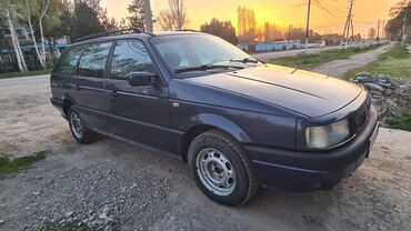 ауди 80 универсал: Volkswagen Passat: 1993 г., 2 л, Механика, Бензин, Универсал