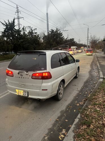 на минивен: Nissan Liberty: 2002 г., 2 л, Автомат, Бензин, Вэн/Минивэн