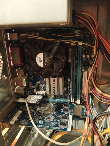 Masaüstü kompüterlər və iş stansiyaları: Masaüstü kompüter (DDR2 platforması) – korpus: Gigabyte Chassis — 9