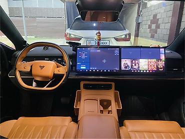 byd e9 1: Lixiang L6: 2024 г., 1.5 л, Автомат, Электромобиль — 9