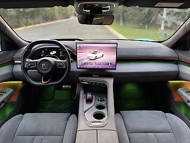 eado ev: Zeekr 001: | 2024 г. Лифтбек — 9